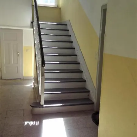 2 Zimmer Mit Kueche Und Bad Appartamento *