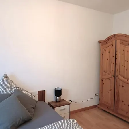 2 Zimmer Mit Kueche Und Bad * Bochum