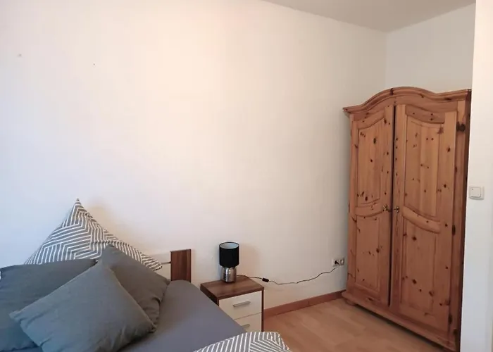 2 Zimmer Mit Kueche Und Bad * Bochum